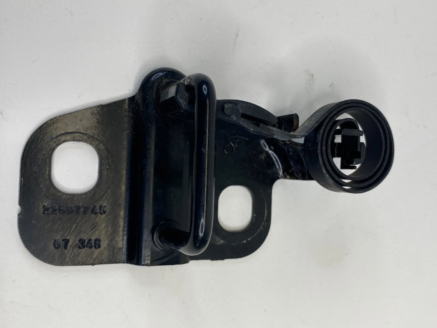 05-08 PONTIAC G6 07-08 G5 REAR BACK LIFTGATE TRUNK LATCH STRIKER 22697745 OEM