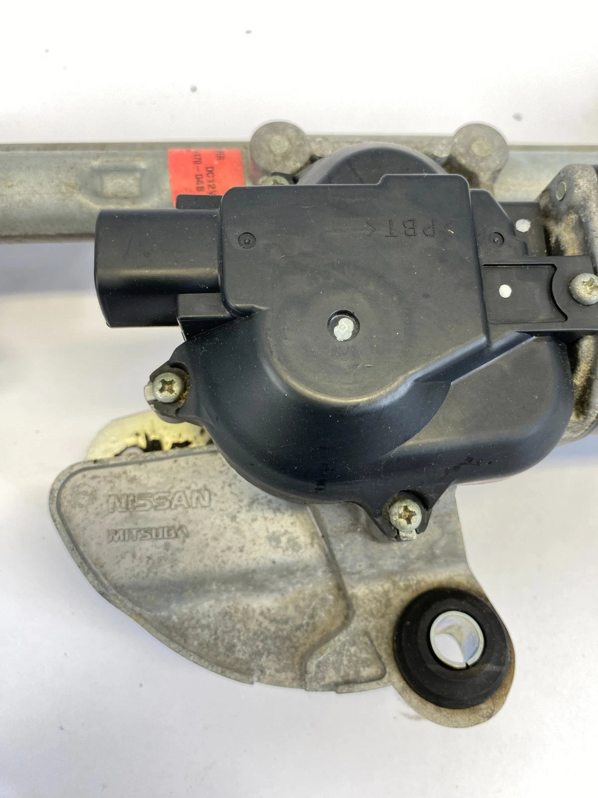 2007-2012 NISSAN ALTIMA SEDAN FRONT WINDSHIELD WIPER MOTOR W/ LINKAGE 288002XD1A