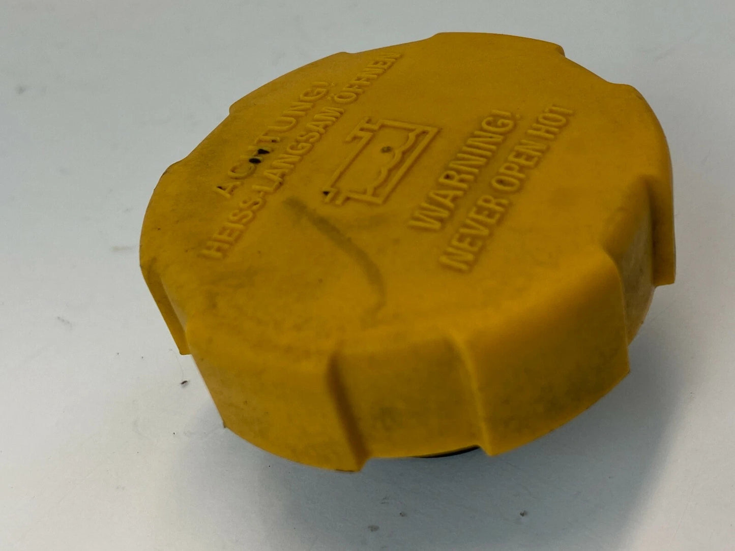 2008 SATURN ASTRA HATCHBACK RADIATOR ENGINE COOLANT RESERVOIR BOTTLE CAP FLUID
