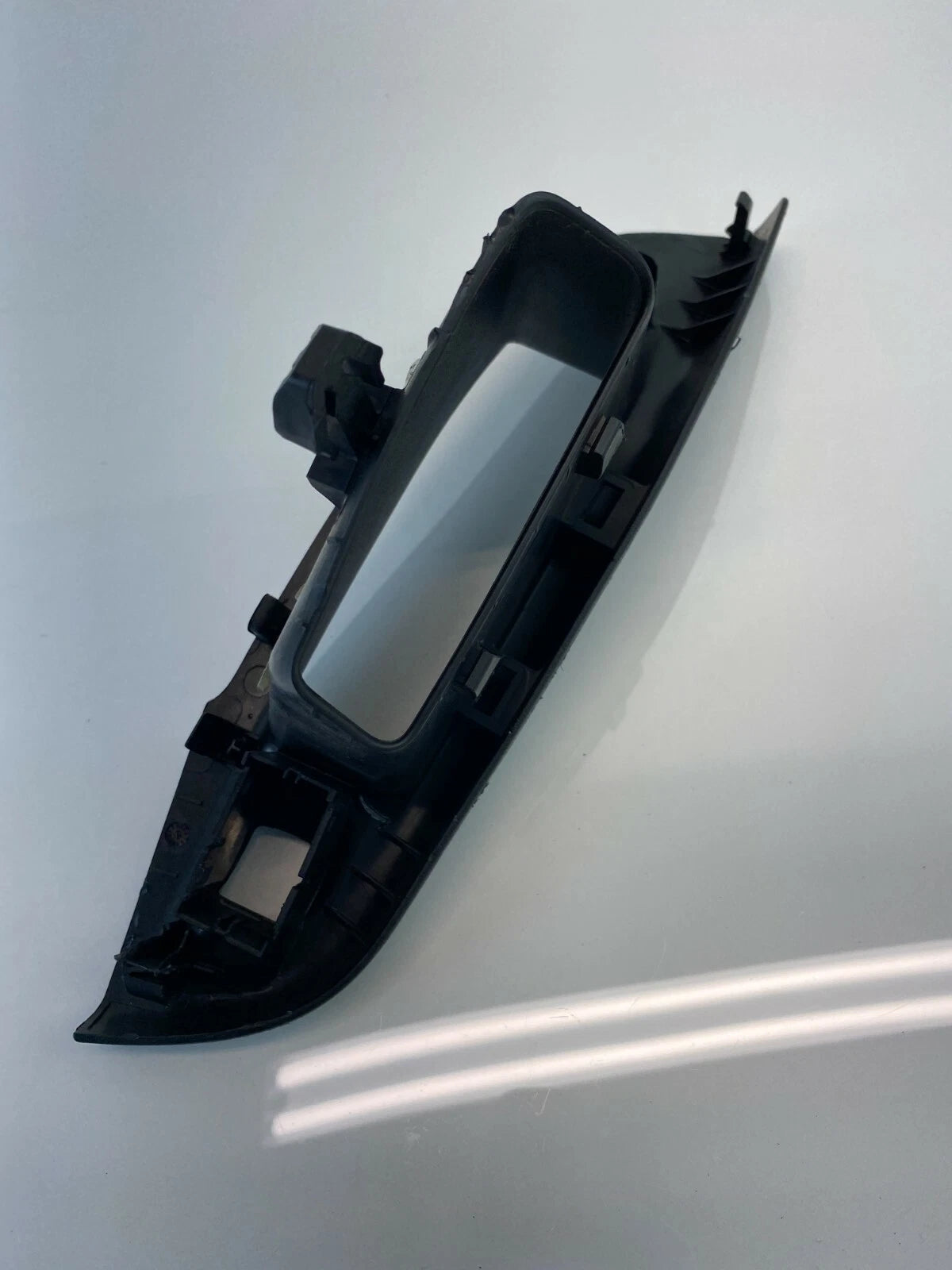 2012-2018 FORD FOCUS REAR LEFT SIDE WINDOW SWITCH COVER BEZEL PANEL TRIM OEM