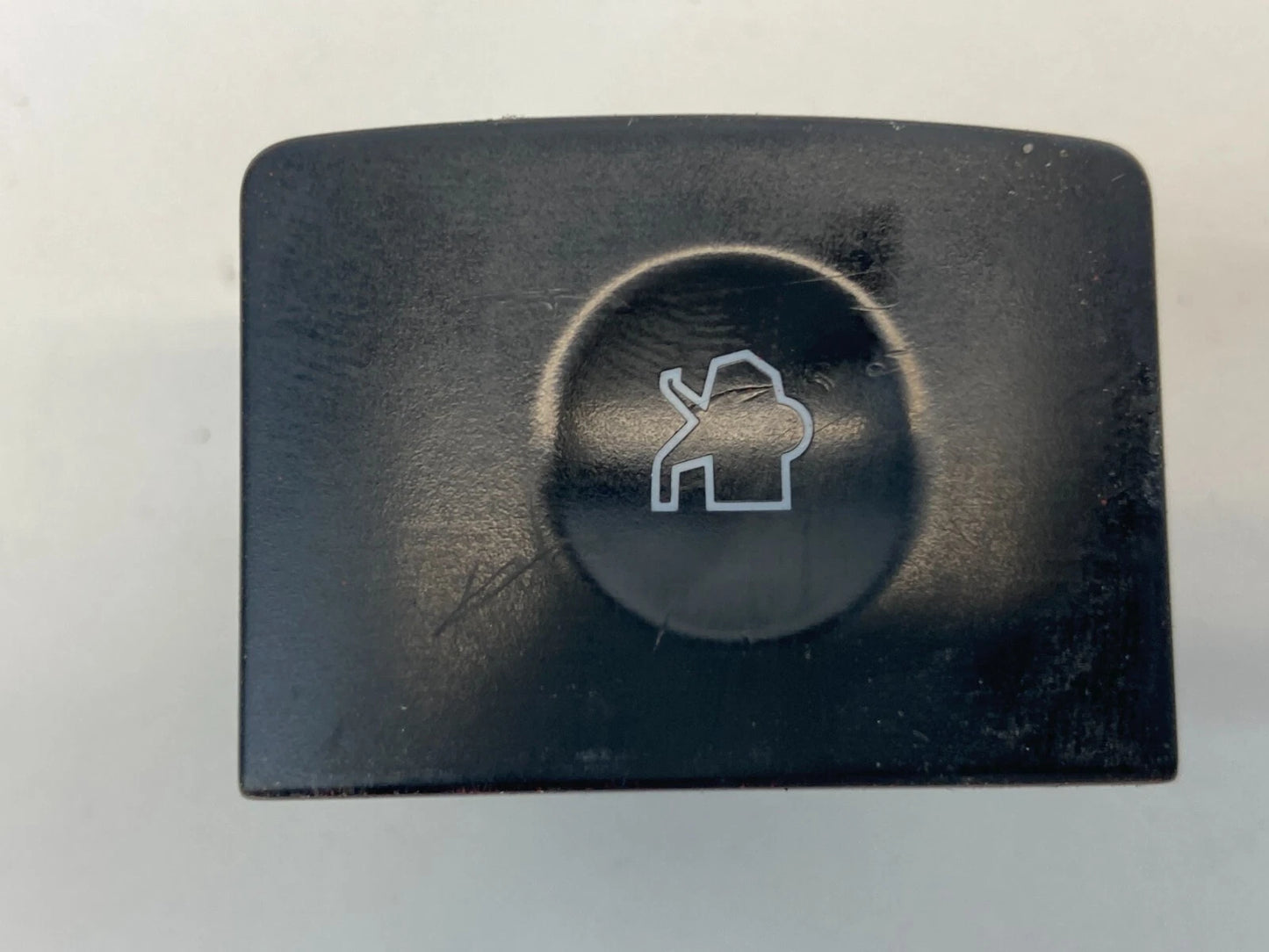 2010-2012 FORD FUSION TRUNK LID LATCH RELEASE CONTROL LEVER SWITCH 9E5T19B514ABW