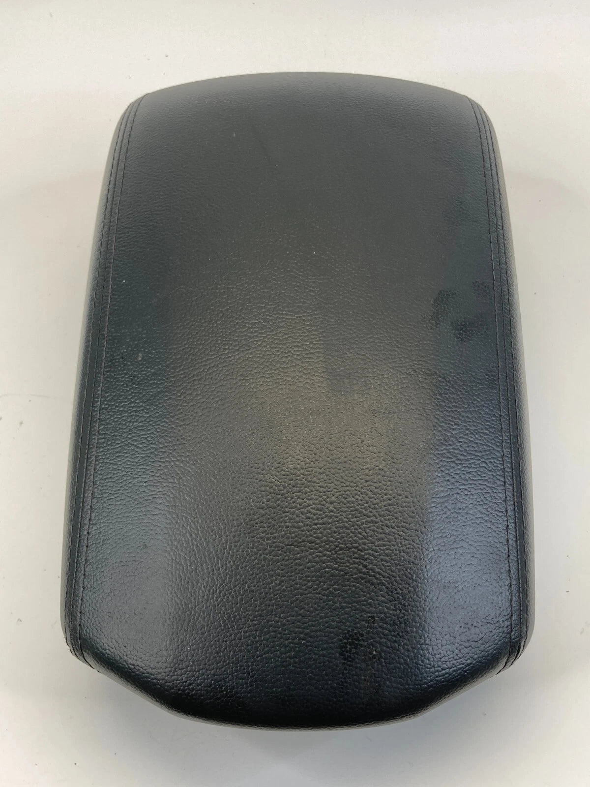 2013-2016 HYUNDAI SANTA FE CENTER CONSOLE ARMREST LID COVER ASSEMBLY LATCH OEM