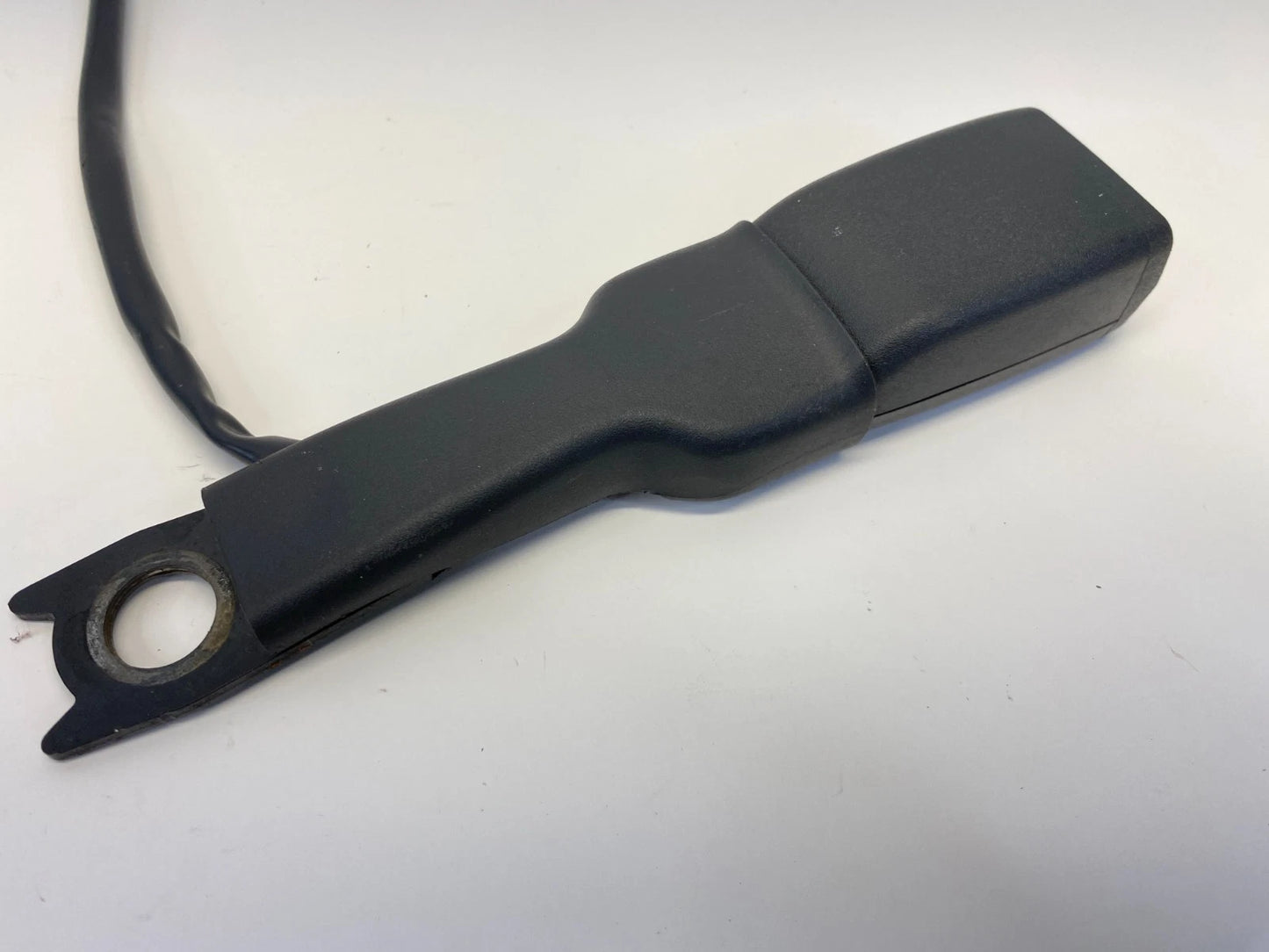 2006-2011 CHEVROLET CHEVY HHR FRONT RIGHT PASSENGER SEAT BELT BUCKLE OEM