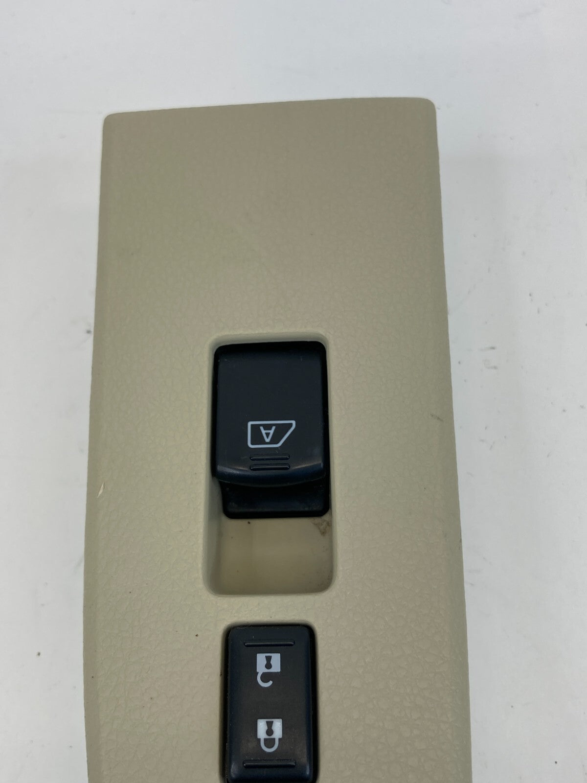 2007 2008 Infiniti FX35 Front Right Side Door Window & Lock Switch 80960-CL70A