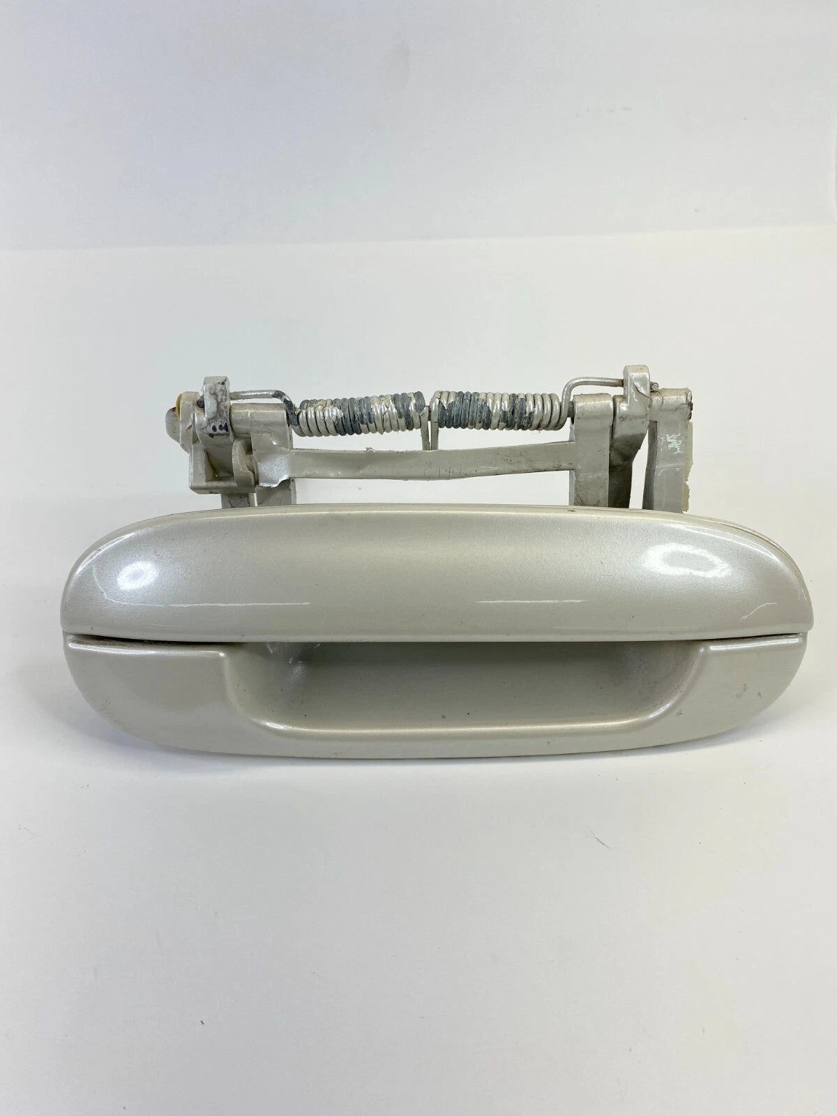 2000-2005 CADILLAC DEVILLE REAR RIGHT SIDE EXTERIOR DOOR HANDLE| ASSEMBLY OEM