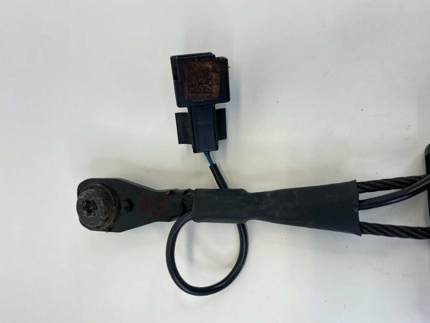 2011 BUICK REGAL FRONT RIGHT RH PASSENGER SEAT BELT BUCKLE RECEIVER OEM 13327470