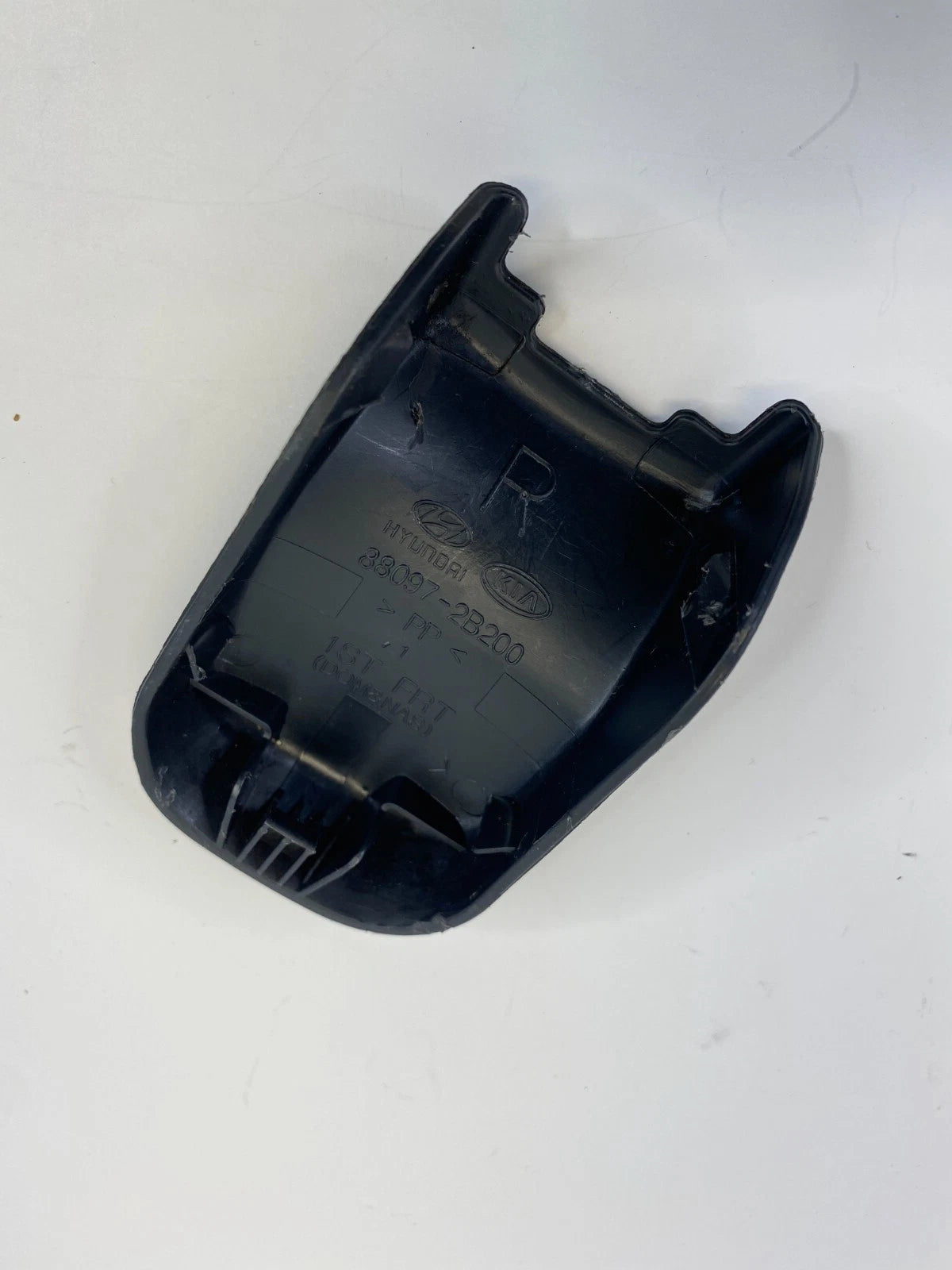 07-09 HYUNDAI SANTA FE FRONT LEFT SEAT RIGHT SIDE TRACK END COVER 88097-2B200