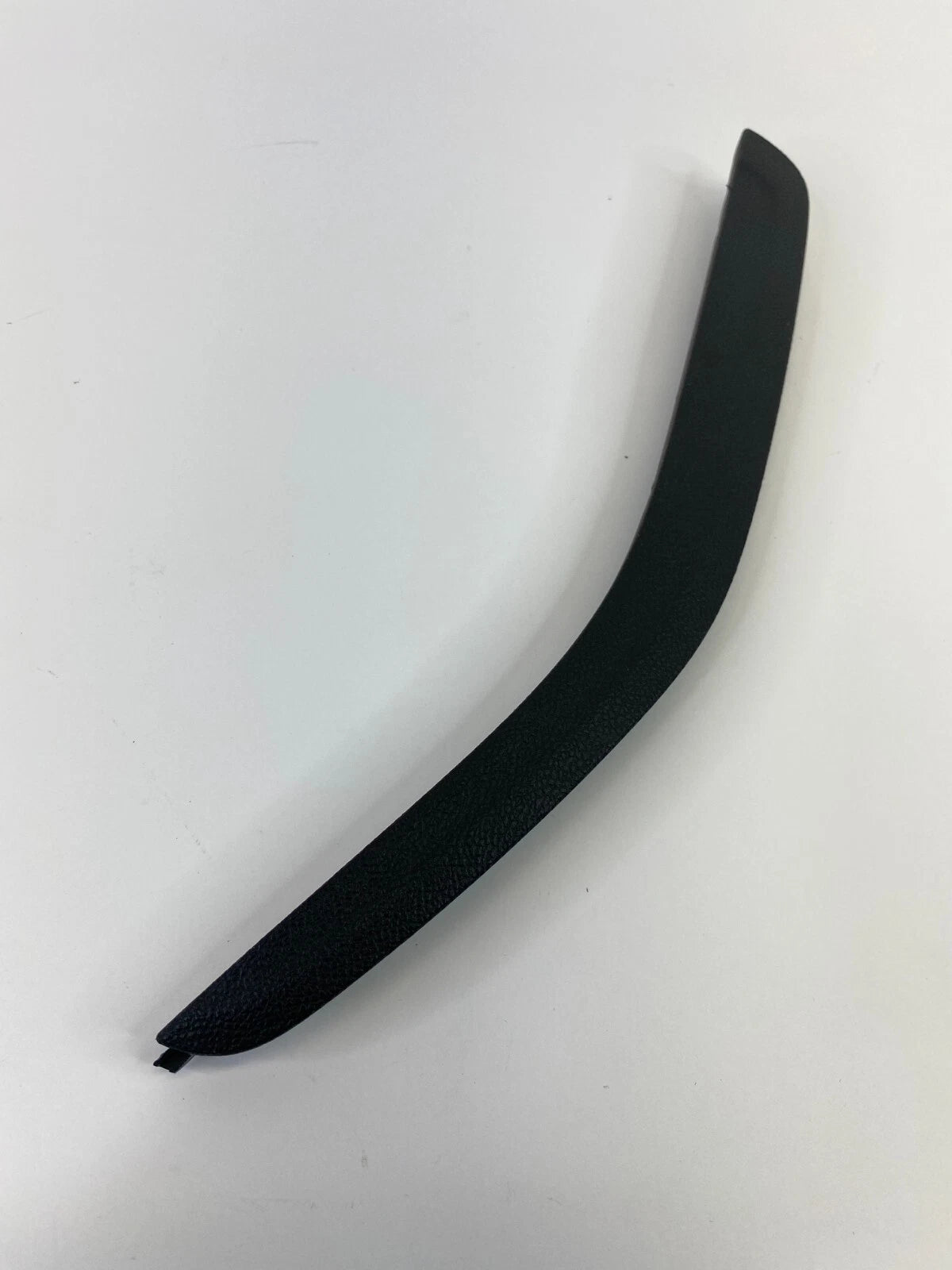 2013-2015 CHEVROLET MALIBU REAR RIGHT SIDE DOOR PULL HANDLE COVER TRIM BEZEL