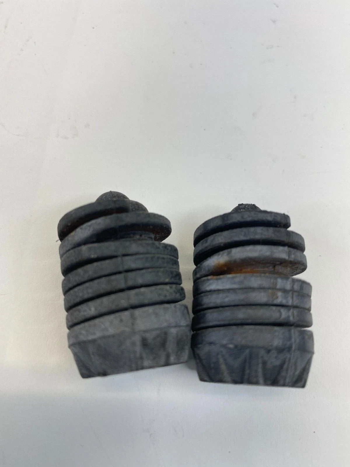 2004-2010 BMW X3 FRONT HOOD RUBBER CUSHION BUFFER STOPPER BUMPER SET PAIR OEM