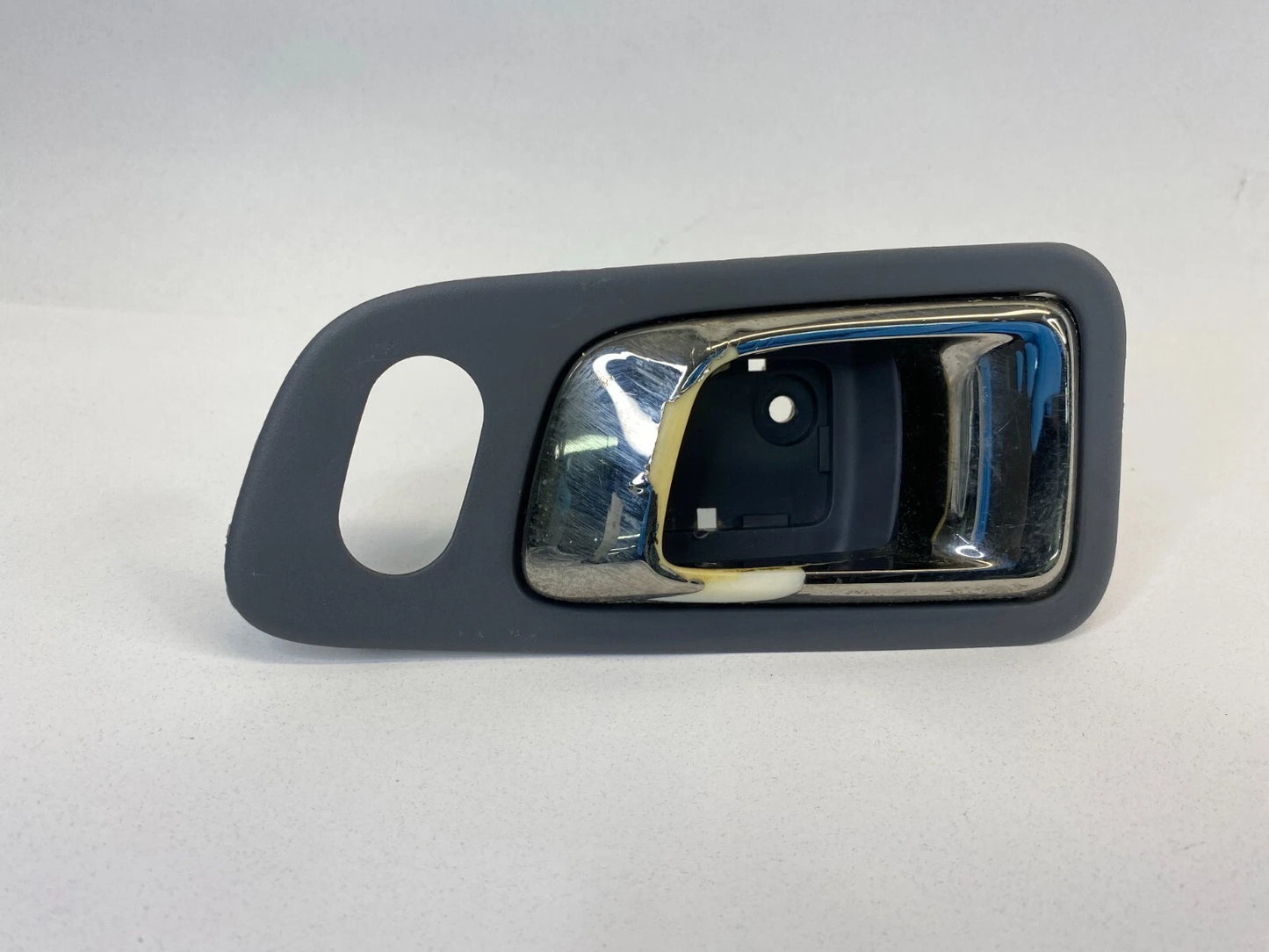 2003 2004 2005 HONDA PILOT FRONT RIGHT PASSENGER SIDE INNER DOOR HANDLE OEM