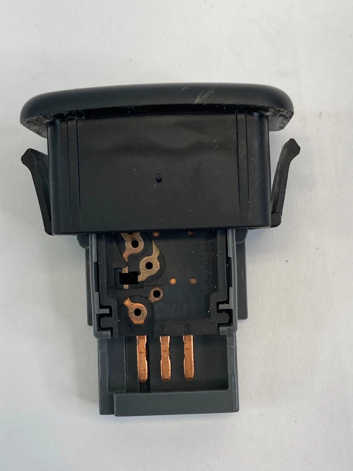 03-11 SAAB 9-3 93 SEDAN TRUNK LID LOCK OPEN RELEASE BUTTON SWITCH 12805287 OEM