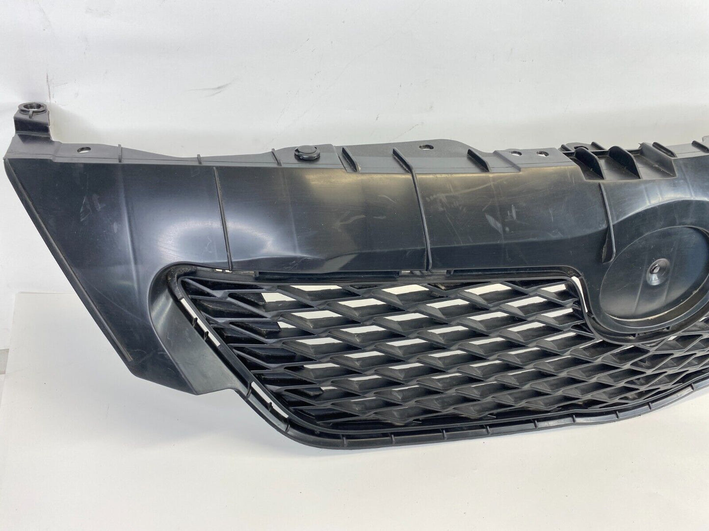 2009 2010 09 10 Toyota Corolla Front Bumper Upper Grill Grille