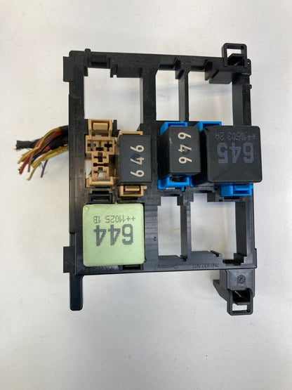 2011 11 VW Volkswagen Tiguan 2.0 Engine Small Fuse Relay Box Compartment OEM