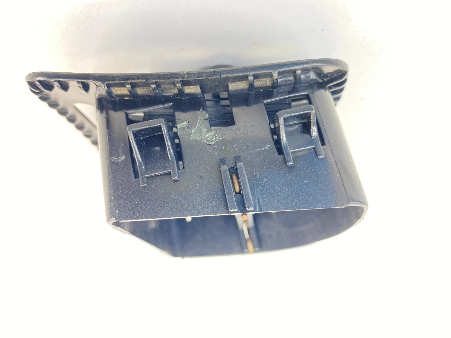 04-09 SAAB 9-5 DASH CENTER PASSENGER RIGHT SIDE AC AIR VENT GRILLE OUTLET