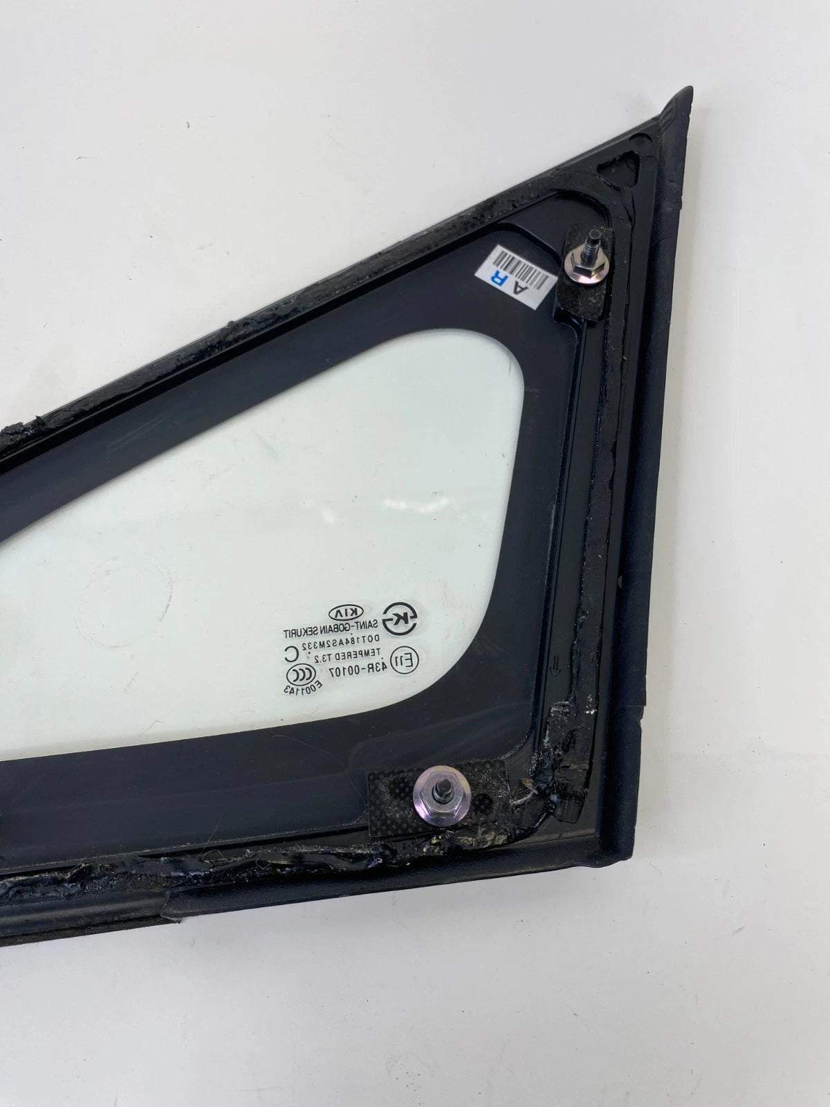 12-17 KIA RIO RIGHT FRONT WINDSHIELD PILLAR VENT GLASS WINDOW PASSENGER RH OEM