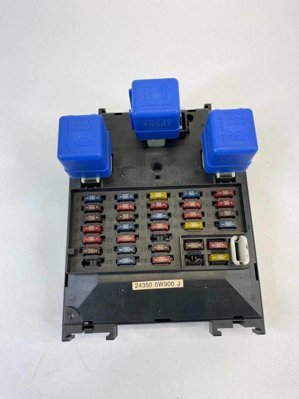 02 03 INFINITI QX4 02-04 NISSAN PATHFINDER DASH INTERIOR FUSE BOX 24350-5W900