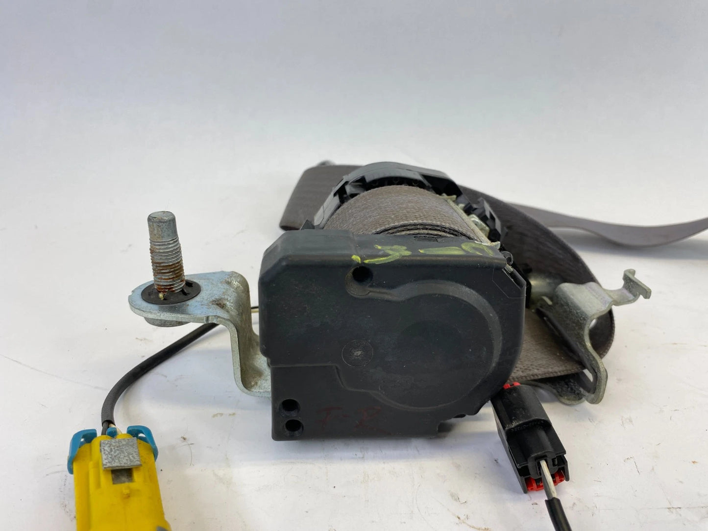2002-2007 JEEP LIBERTY FRONT RIGHT PASSENGER SEAT BELT RETRACTOR P5JL401D5AL OEM