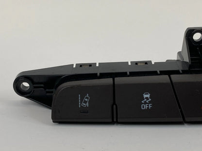 2015-2017 BUICK REGAL TRACTION PARK ASSIST & HAZARD CONTROL SWITCH 23177693 OEM