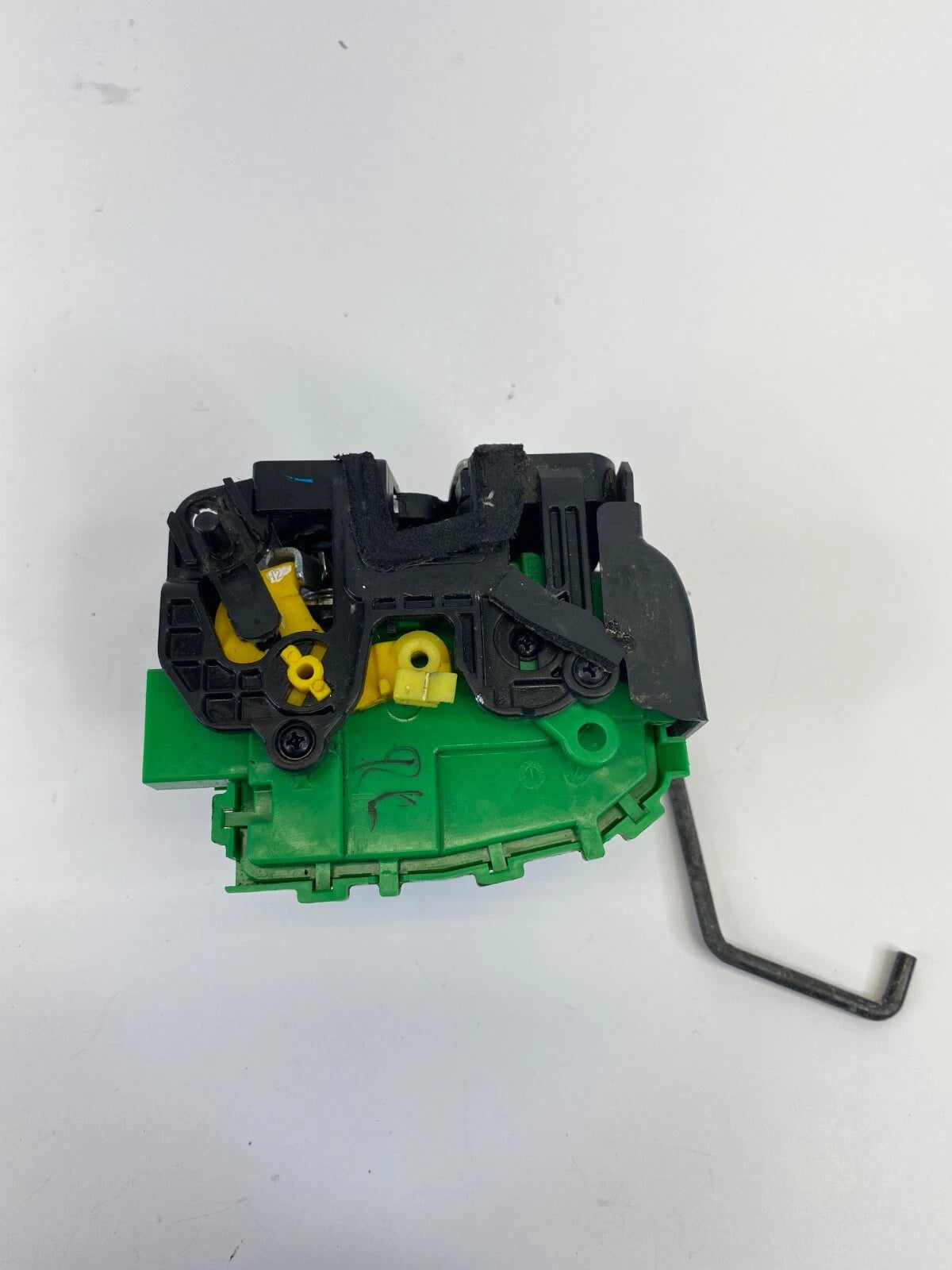 12 13 14 15 16 17 HYUNDAI ACCENT REAR LEFT SIDE BACK DOOR LOCK LATCH ACTUATOR