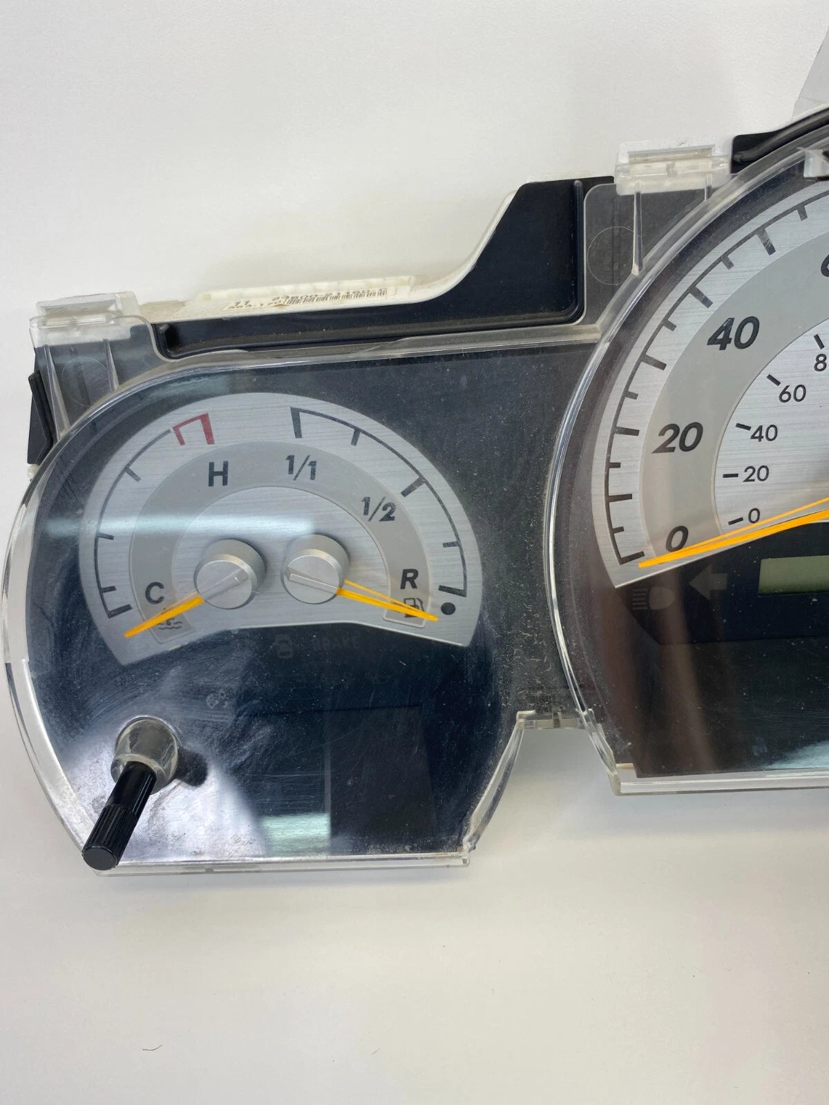 2005-2007 SCION TC AUTO INSTRUMENT CLUSTER SPEEDOMETER 180K MILES 83800-21160