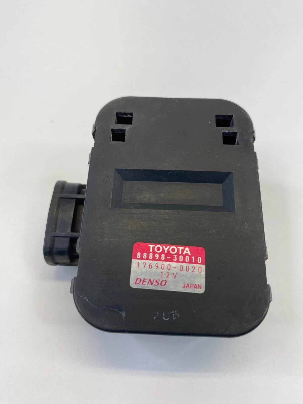 1998-2005 LEXUS GS300 SMOG VENTILATION SENSOR MODULE UNIT 88898-30010 OEM