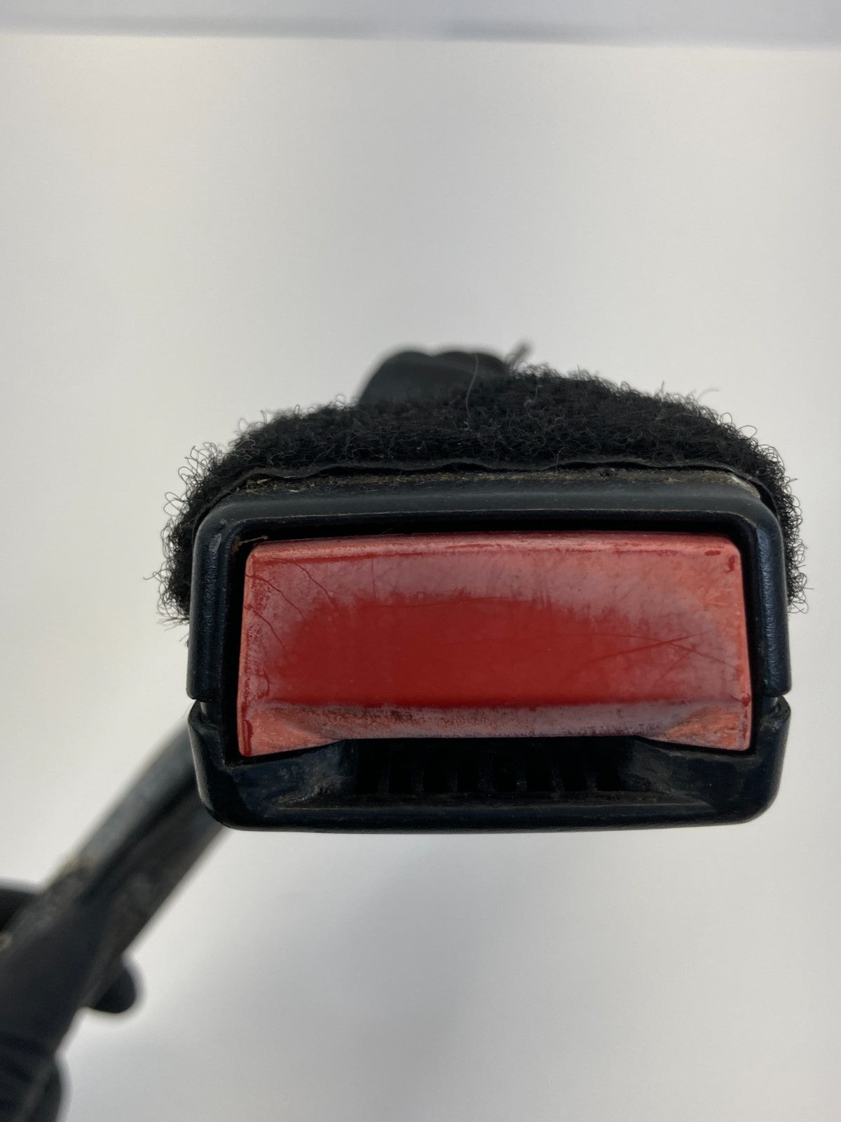 2007 2008 BMW 328xi Front Left Driver Side Seat Belt Buckle Assembly OEM