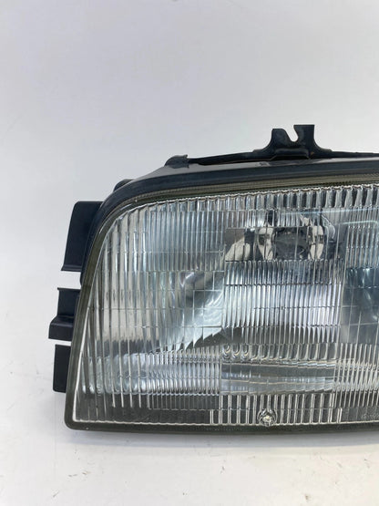1998-2002 ISUZU TROOPER LEFT DRIVER SIDE HEADLIGHT HEAD LIGHT ASSEMBLY OEM