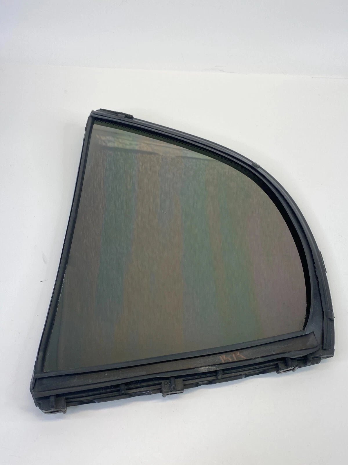 98-05 LEXUS GS300 GS400 REAR RIGHT DOOR VENT WINDOW GLASS QUARTER 68188-30120