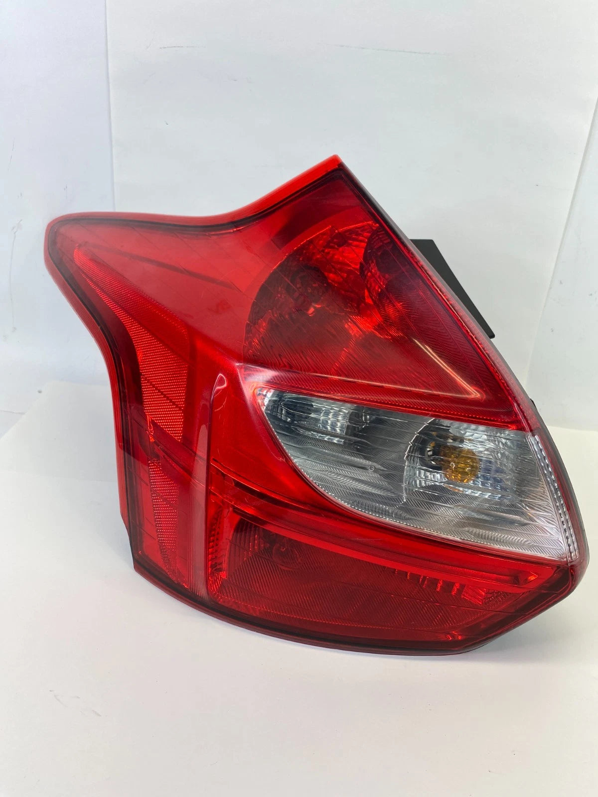 2012-2014 FORD FOCUS HATCHBACK REAR LEFT SIDE TAILLIGHT TAIL LAMP ASSY OEM