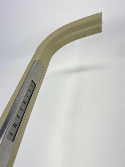 06 07 Infiniti M35 Front Right Side Door Sill Kicking Scuff Plate 769B4-EH100