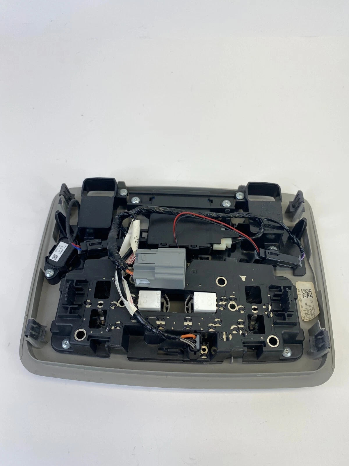 2009-2017 CHEVROLET TRAVERSE OVERHEAD ROOF CONSOLE GRAY DOME LIGHT OEM