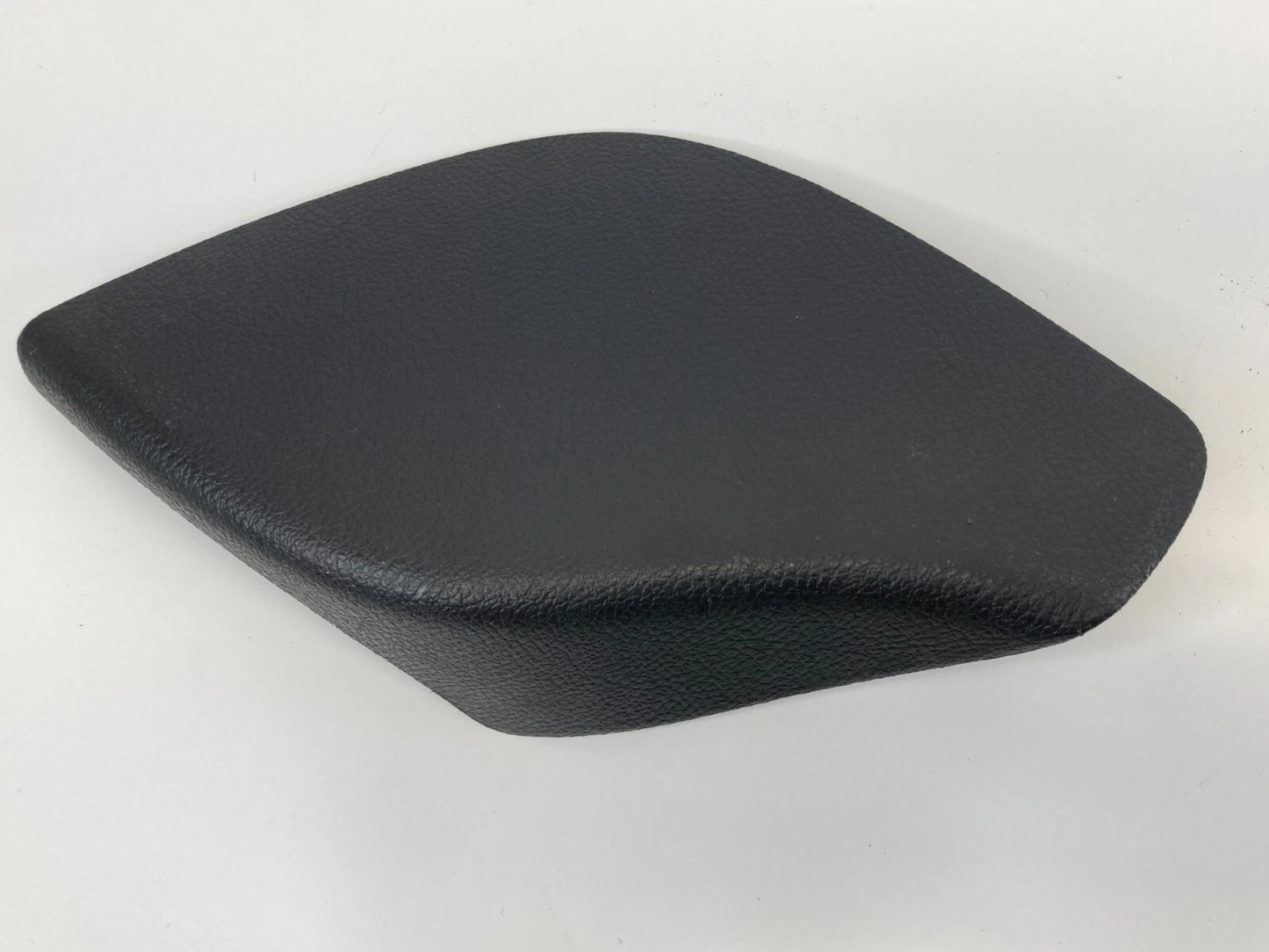 2012-2018 FORD FOCUS REAR RIGHT SIDE TAIL LIGHT ACCESS COVER BM51F312A OEM