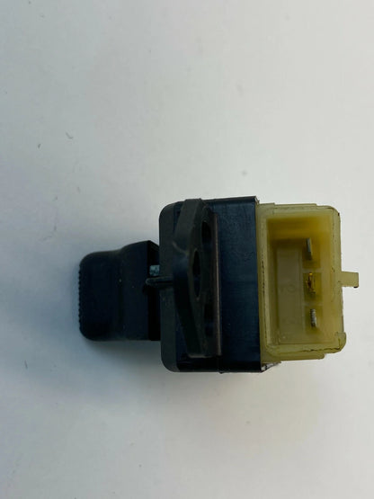 01-07 CHRYSLER TOWN & COUNTRY FRONT LEFT DOOR LOCK CONTROL SWITCH 04685727AB OEM