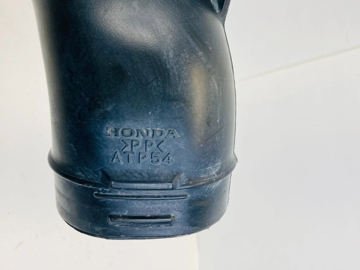 2008-2012 HONDA ACCORD 2.4L L4 AT AIR CLEANER INTAKE RESONATOR DUCT TUBE OEM