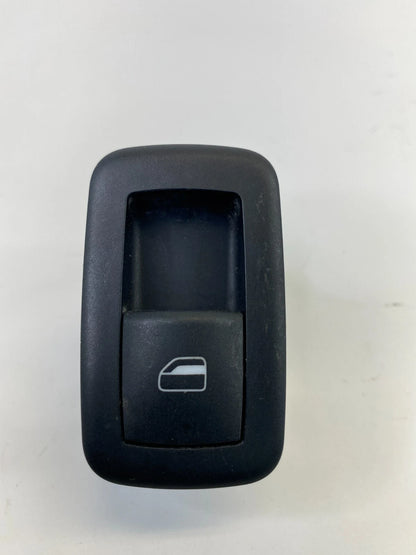 2008-2010 CHRYSLER TOWN & COUNTRY REAR LEFT DOOR POWER WINDOW SWITCH 04602531AB