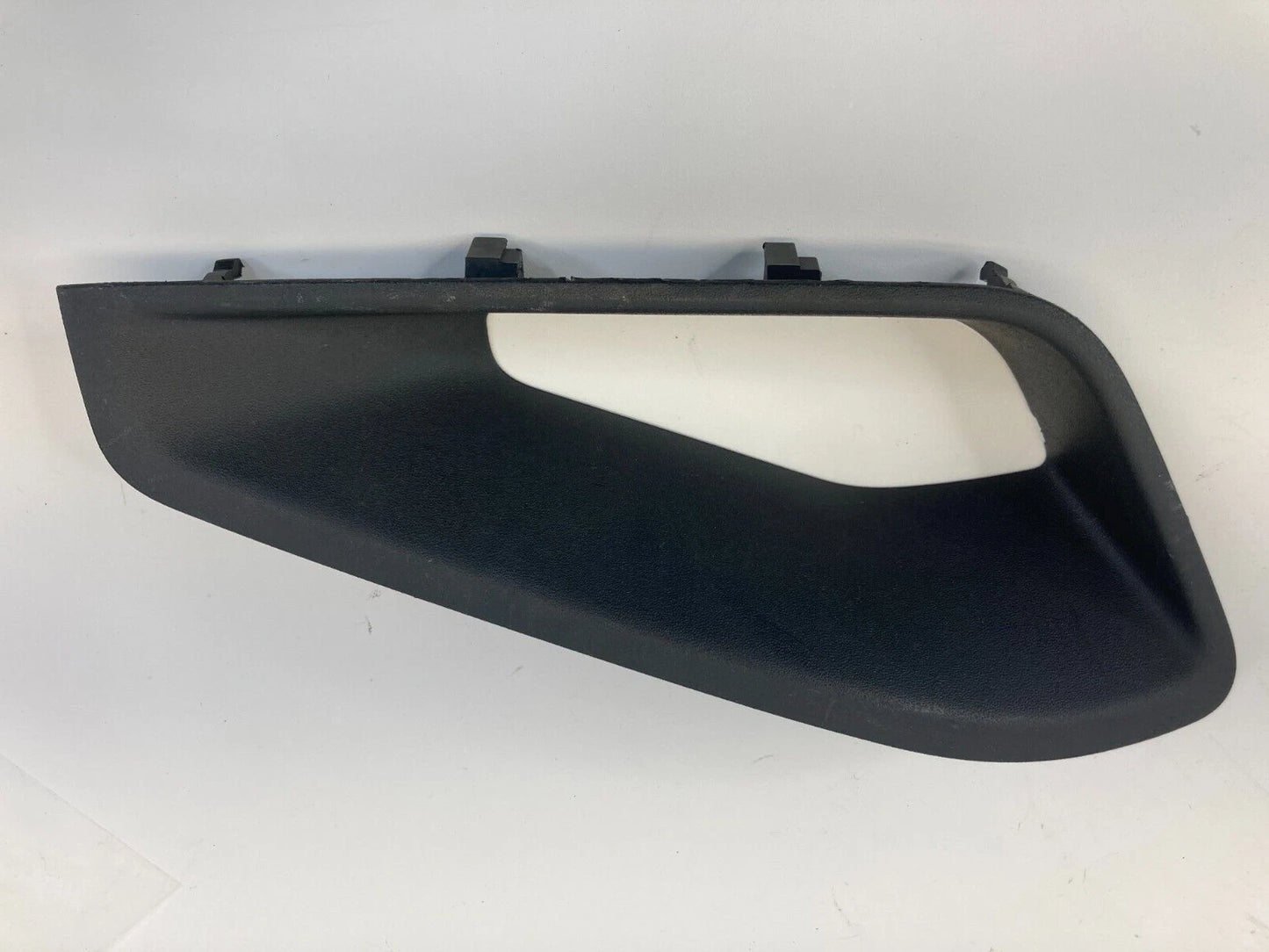 06 07 VOLKSWAGEN GTI CENTER CONSOLE RIGHT SIDE LOWER TRIM COVER 1K0-864-376-B