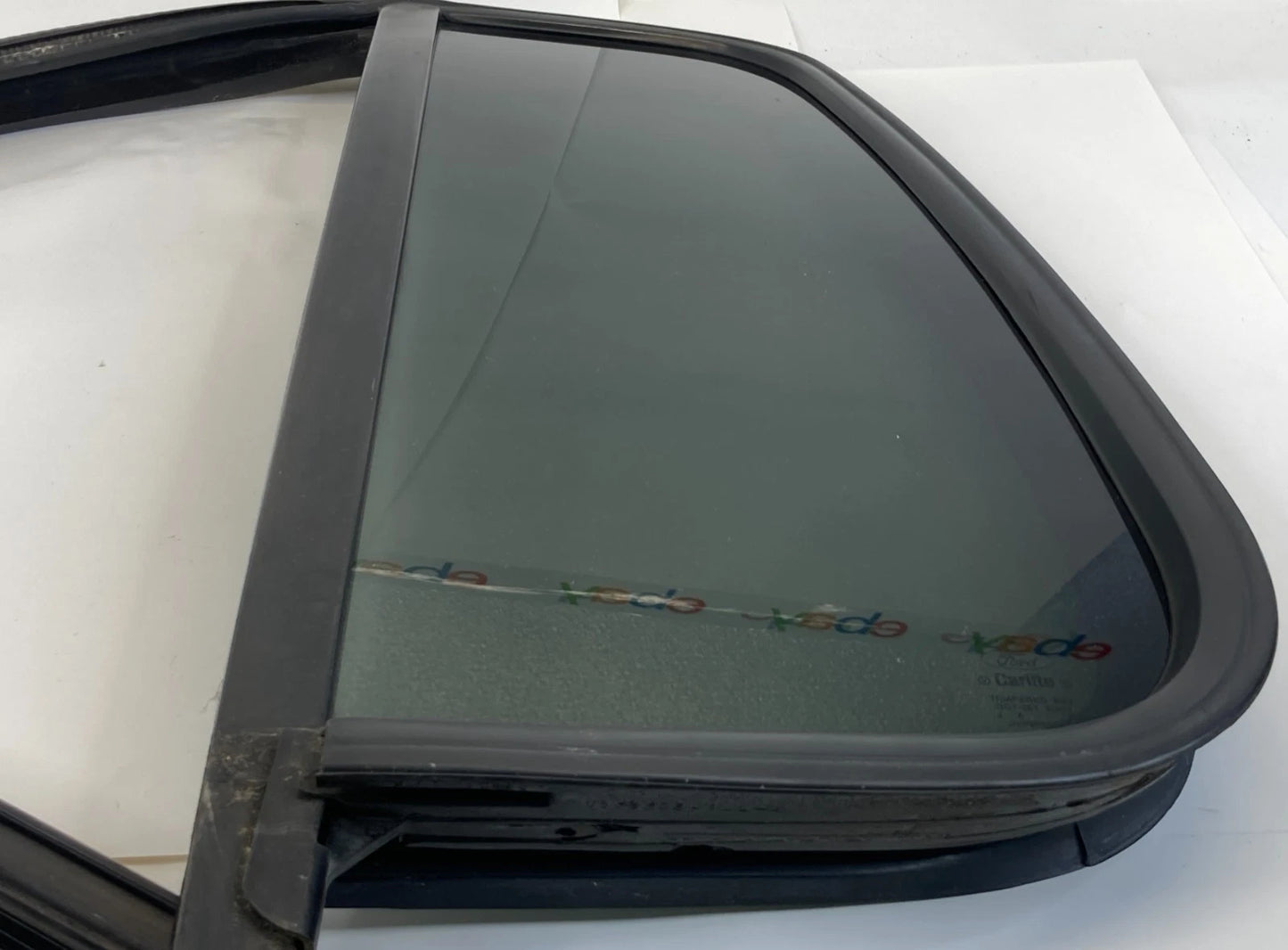 2002-2005 Ford Explorer Rear Left Back Door Quarter Vent Window Glass OEM