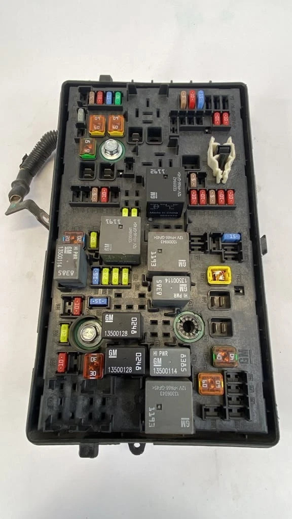 2010 2011 CADILLAC SRX 3.0L ENGINE FUSE BOX FUSEBOX W/O FOG LIGHTS 15896994 OEM