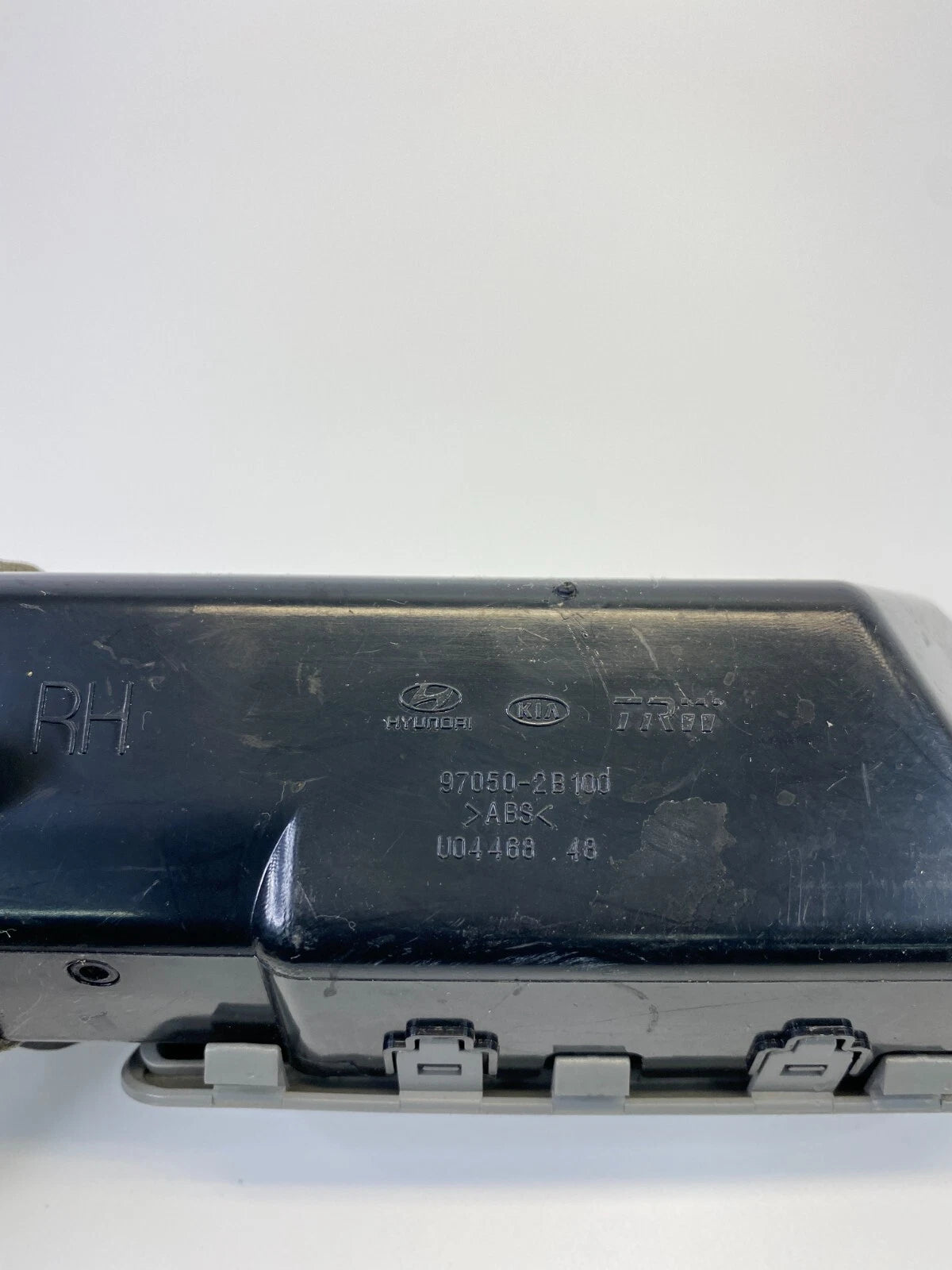 07-09 HYUNDAI SANTA FE REAR RIGHT CENTER PILLAR PASSENGER AC AIR VENT 970502B100