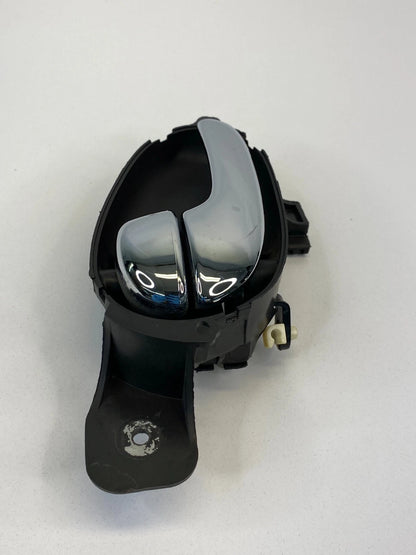 02-09 GMC ENVOY TRAILBLAZER REAR LEFT SIDE INNER DOOR HANDLE OEM
