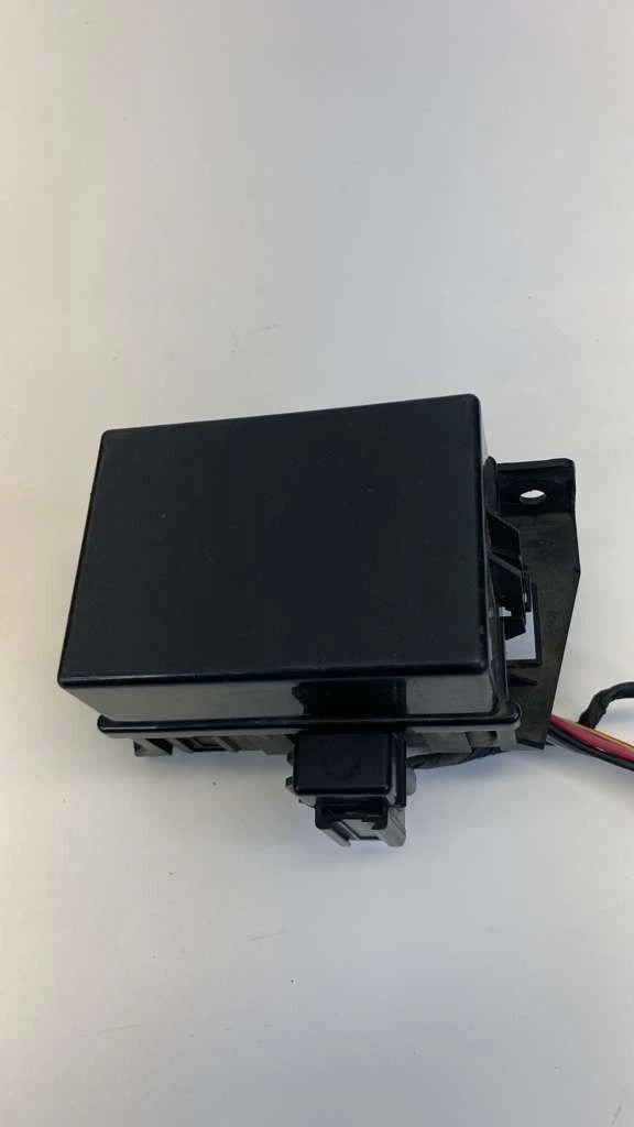 04-08 FORD F-150 5.4L ENGINE BAY WIRING AUXILIARY RELAY BLOCK JUNCTION BOX OEM