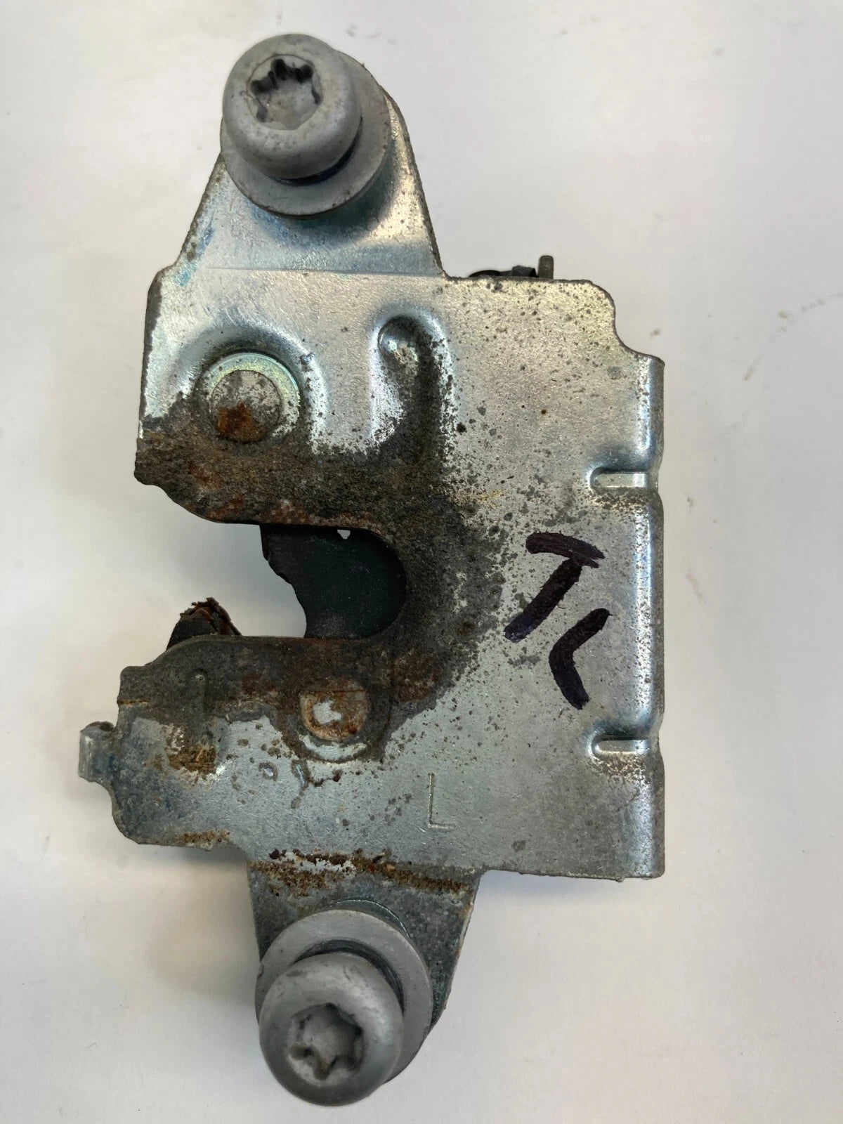 2007-2021 TOYOTA TUNDRA REAR LEFT DRIVER SIDE TAILGATE LIFTGATE LOCK LATCH OEM
