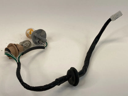 00-03 LEXUS RX300 REAR TAILLIGHT SOCKET WIRE BULB HARNESS CONNECTOR MOUNT OEM