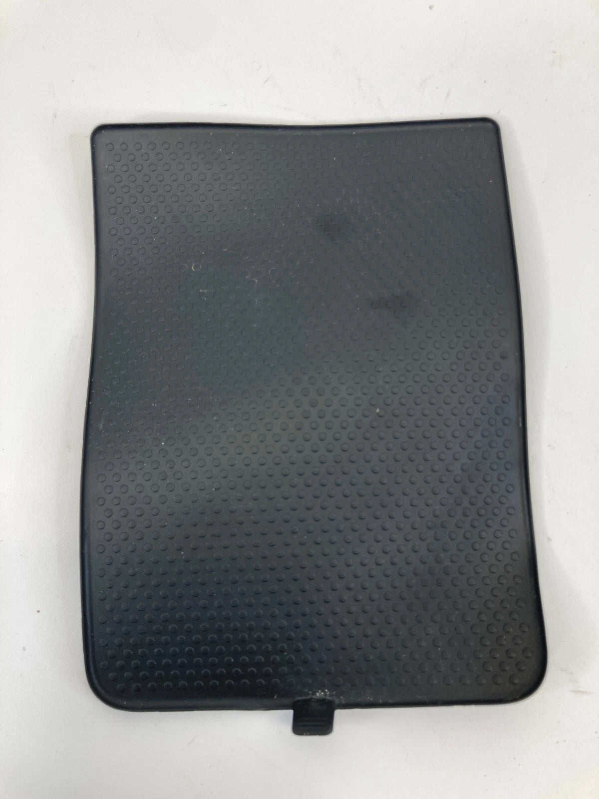 2009-2012 VOLKSWAGEN CC REAR SEAT CENTER STORAGE TRAY INSERT RUBBER MAT LINER