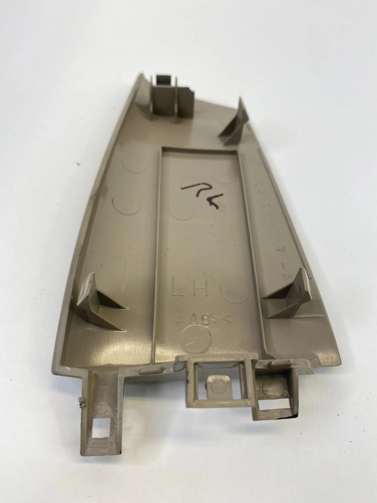 2003-2008 TOYOTA COROLLA REAR LEFT DOOR PANEL COVER BEZEL MOLDING 74272-02070-A