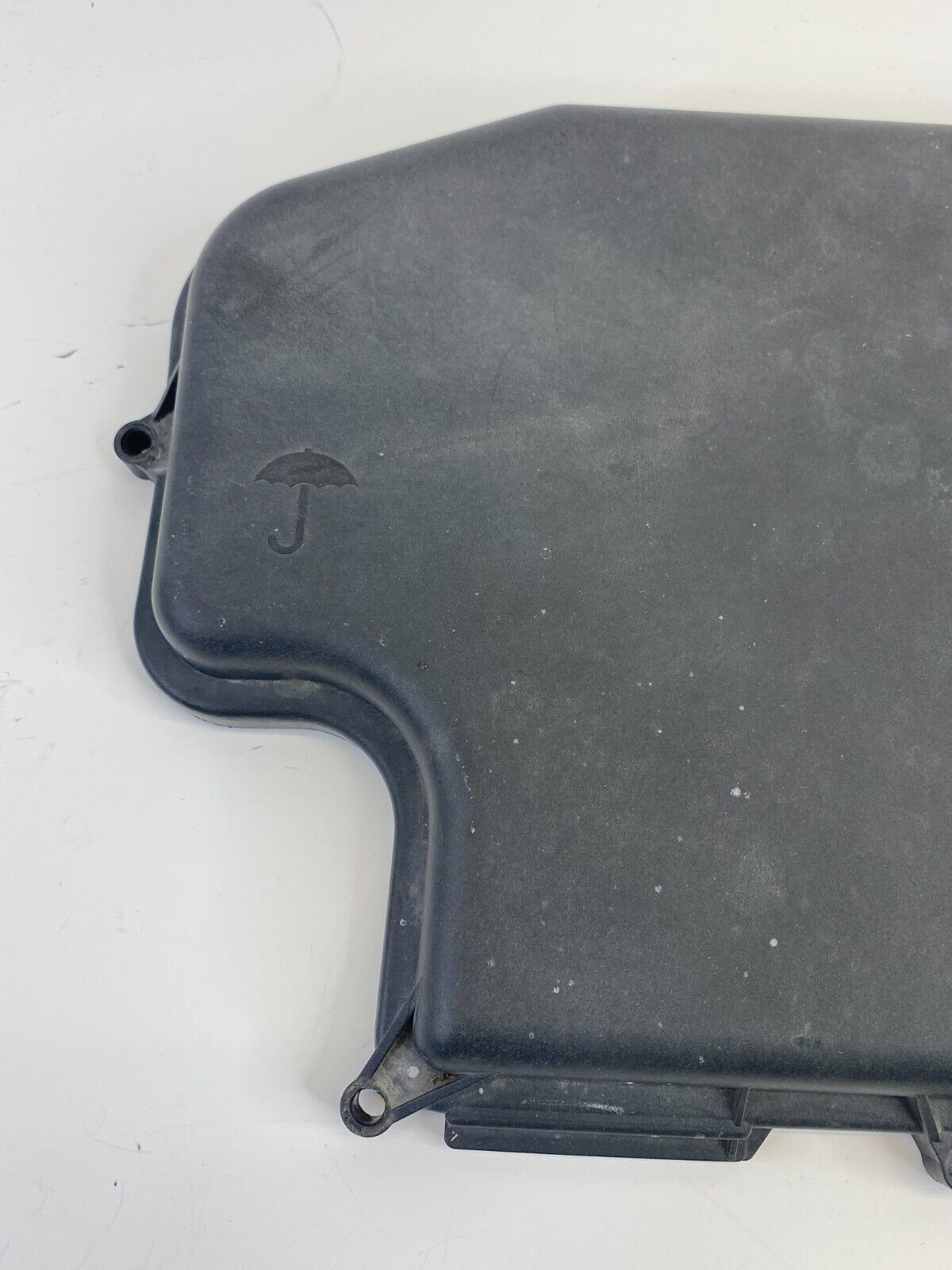 00 01 Audi A6 Quattro 2.8L Engine Computer Control Housing Box Cover 801907613A