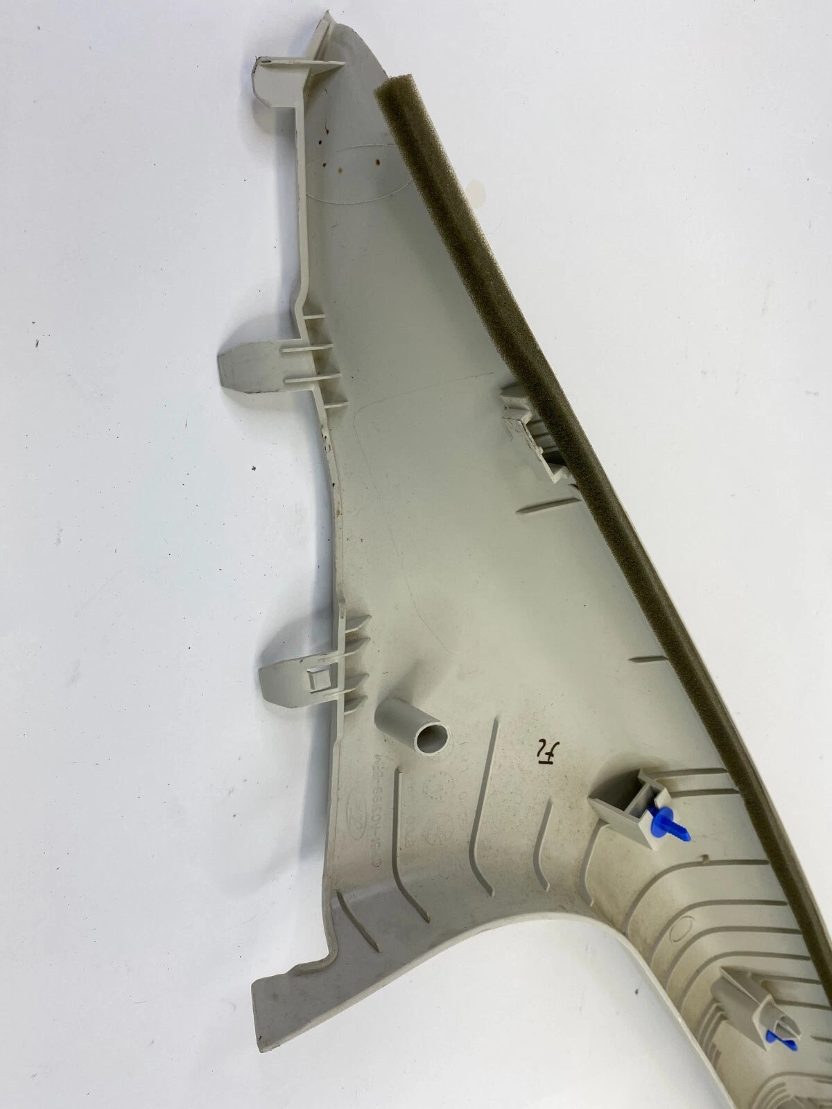 12-18 FORD FOCUS FRONT LEFT DRIVER SIDE WINDSHIELD A-PILLAR TRIM CM51-A03199-BEW