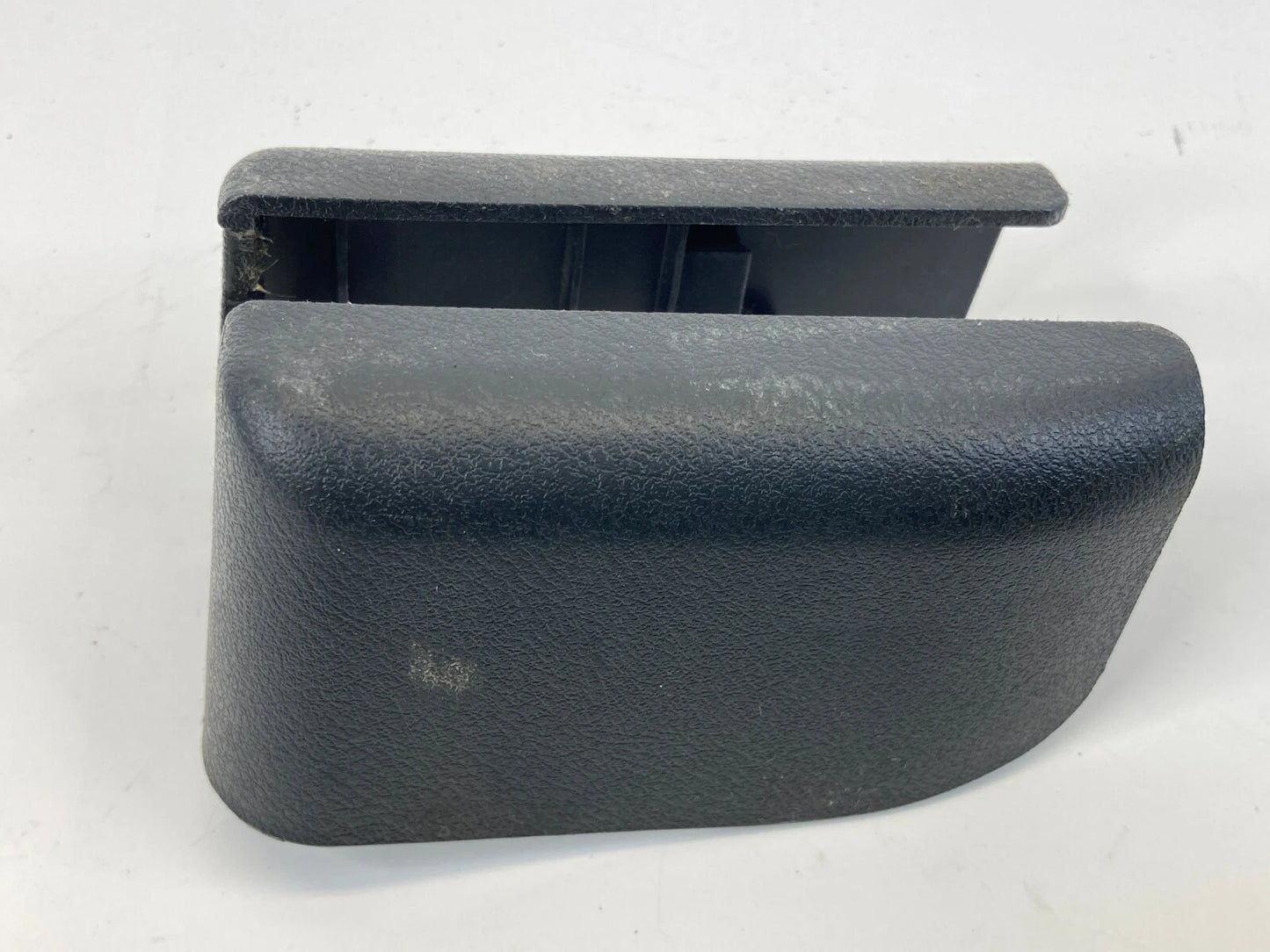 03-07 HONDA ACCORD COUPE FLOOR RIGHT PASSENGER SEAT TRACK RAIL REAR CAP 81592SDA