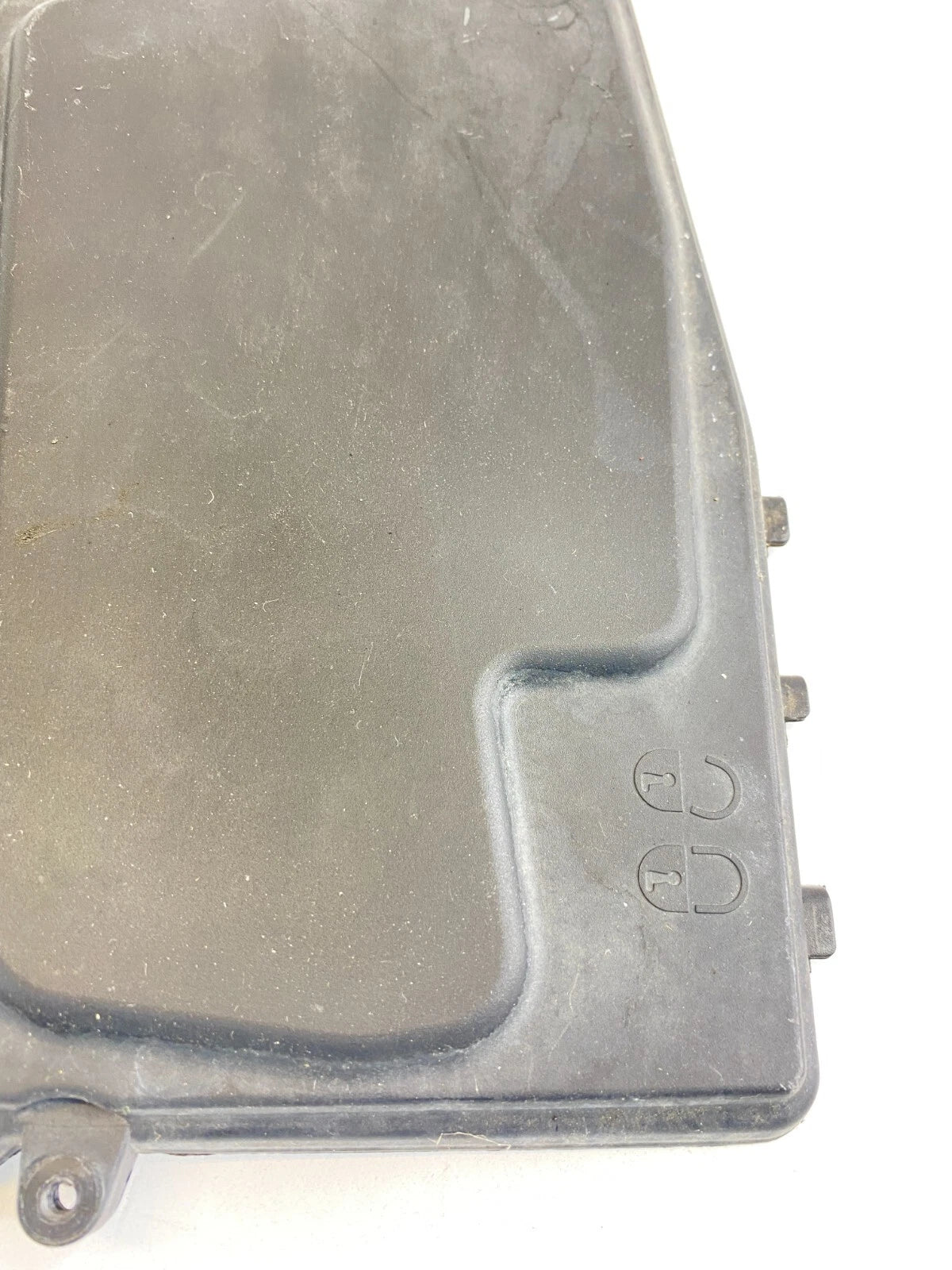2004-2007 BMW 530I 525I ENGINE COMPUTER BOX UPPER CAP COVER 12907520899 OEM