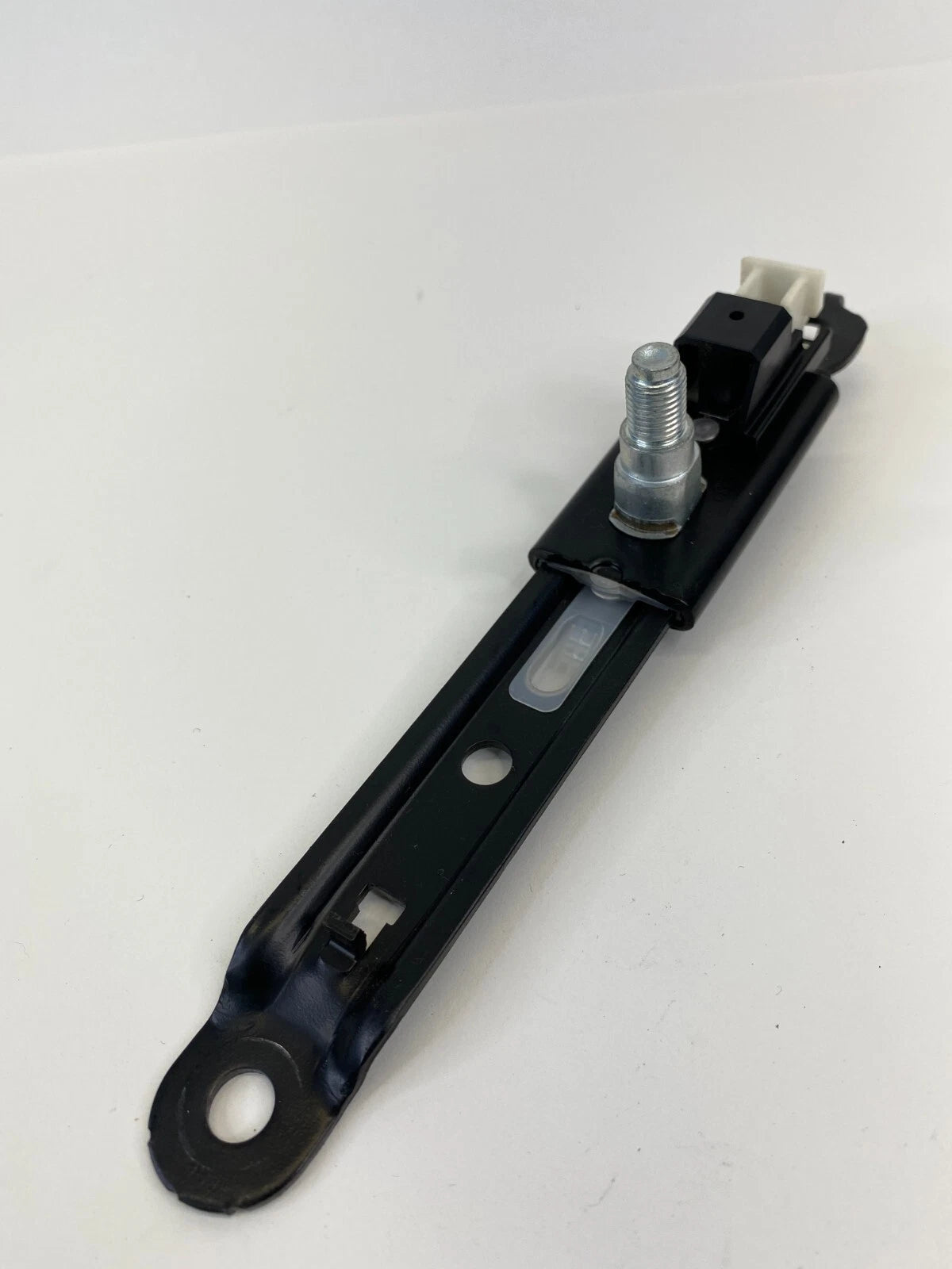2009 10 11 12 2013 TOYOTA COROLLA FRONT RIGHT SIDE SEAT BELT HEIGHT ADJUSTER OEM